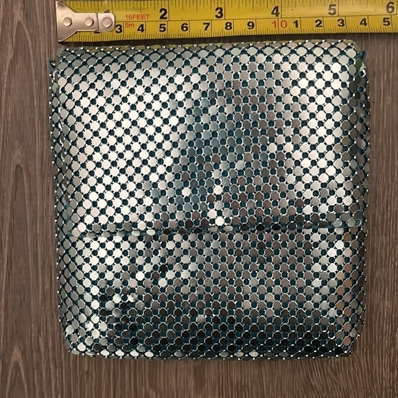 Shiny Blue Purse - Picture 6 of 6